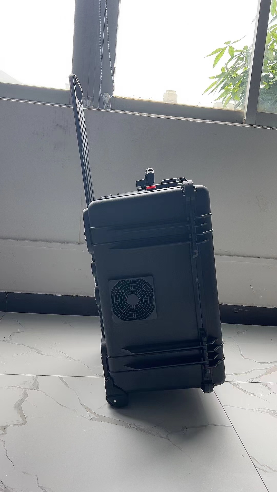 科尔沁手拉箱型移动通信干扰器